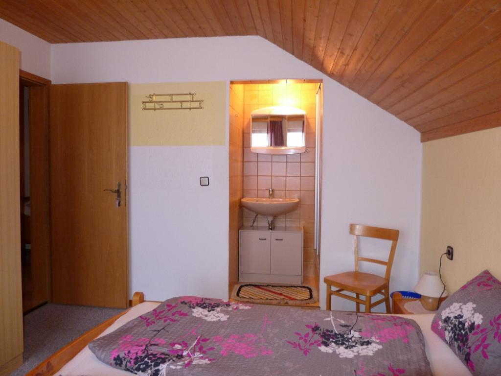 Gaestehaus Zussner ロッハウ・バイ・ブレゲンツ エクステリア 写真